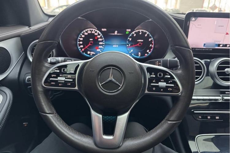 Used Mercedes-Benz GLC 2022 Refreshed GLC 260 L 4MATIC Dynamic Edition Steering Wheel