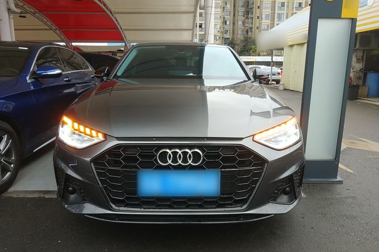 Used Audi A4L 2022 40 TFSI Luxury Dynamic Model
