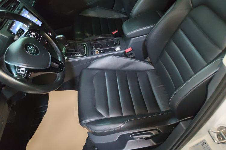 Used Volkswagen Golf 2016 230TSI Automatic Luxury Version