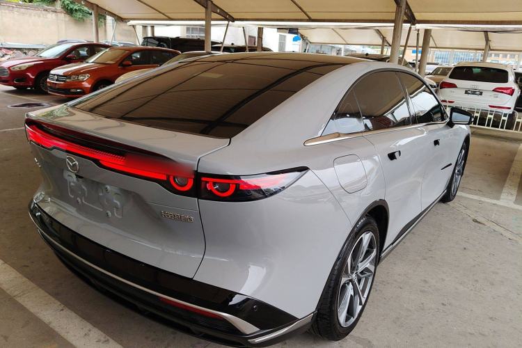 Used Mazda EZ-6 2024 Range-Extended 200 Luxury Edition