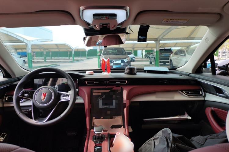 Used Hongqi H5 2025 1.5T DCT Qiyun 500 000th Unit Commemorative Edition Center Console