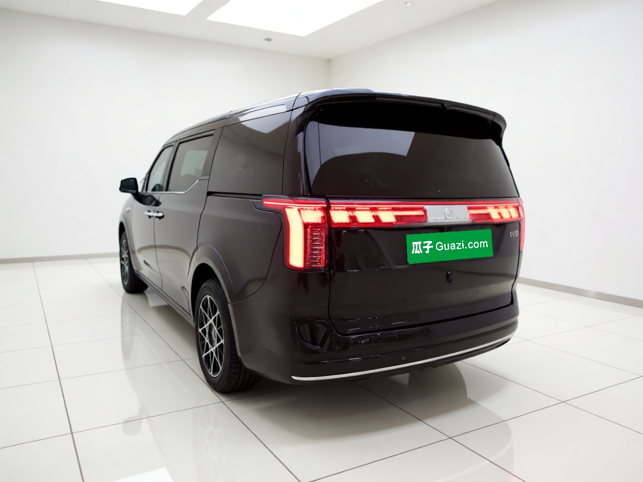 Zeekr 009 2024 Six-Seat Executive Version 4WD 108 kWh — снимка 4