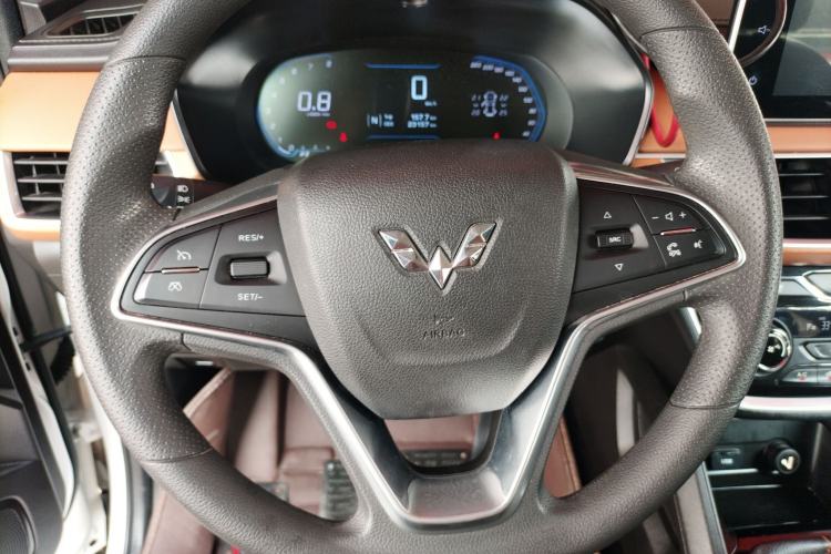 Used Wuling Hongguang S3 2019 Automatic Clutch Version 1.5L Manual Luxury Model China V Standard