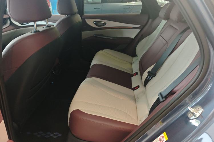 Used BYD Seal 07 DM-i 2025 Intelligent Driving Version DM-i 1.5L 125 km Prestige Edition Left Rear Seat