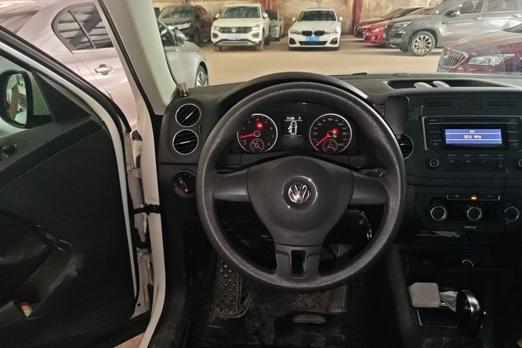 Used Volkswagen Tiguan 2015 1.8TSI Automatic Two-Wheel Drive Trend Edition Steering Wheel
