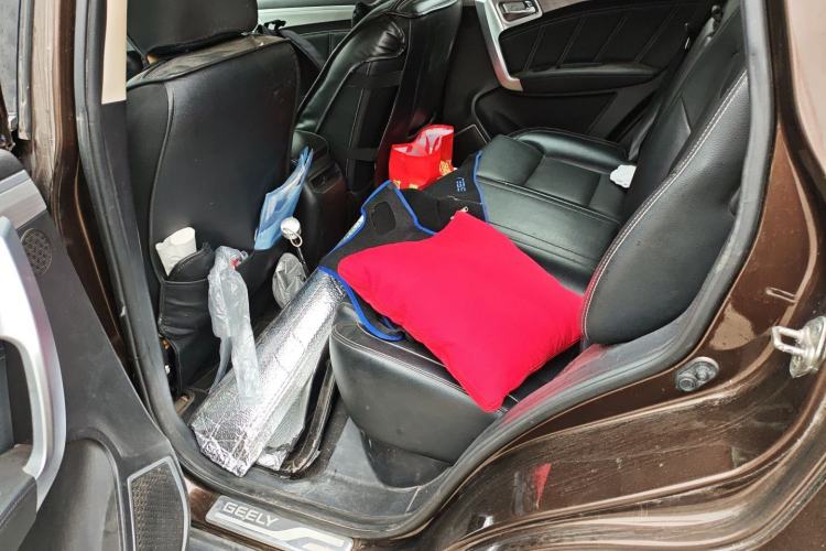 Used Geely Auto Vision X6 2016 1.8L Manual Luxury Model
