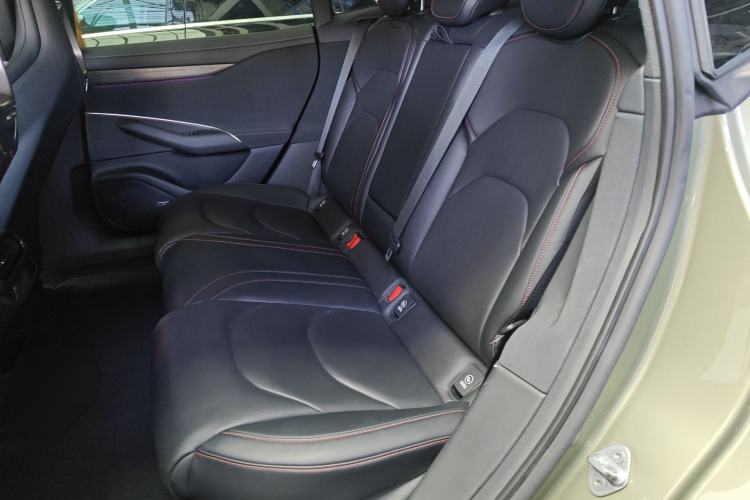 Used Xiaomi Auto SU7 2024 Rear-Drive Long-Range Intelligent Driving Version
