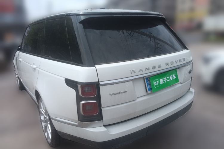 Used Land Rover Range 2022 3.0 L6 400 PS Classic Extended Version Rear Left 45 Deg