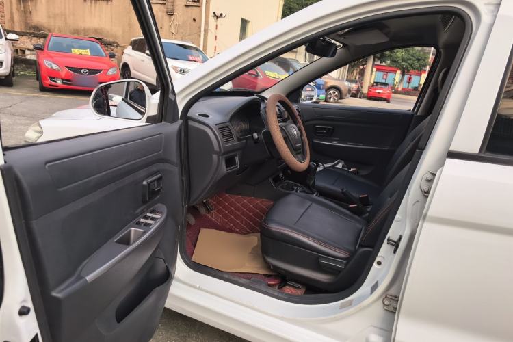 Used Dongfeng Fengon 330 2014 1.5L Manual Standard Edition DK15-02