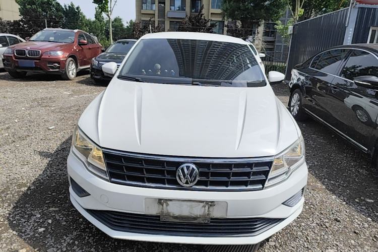 Used Volkswagen Jetta 2017 1.5L Manual Fashion Edition