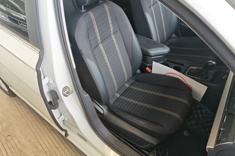 Used Volkswagen Lavida 2021 280TSI DSG Comfort Edition Right Front Seat