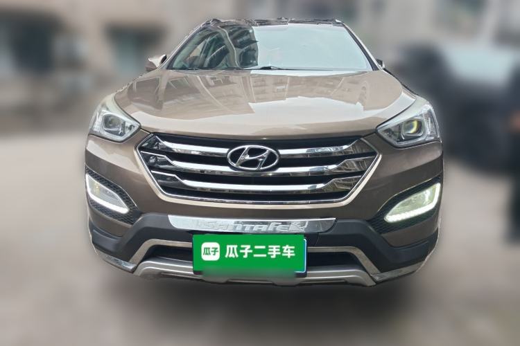 Used Hyundai Santa Fe 2013 2.4L Automatic Two-Wheel Drive Smart Version