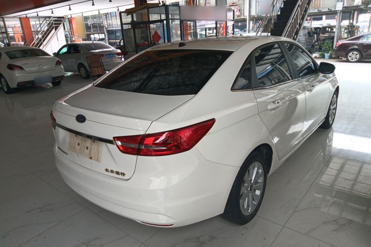 Used Ford Escort 2015 1.5L Automatic Fashion Model Rear Right 45 Deg