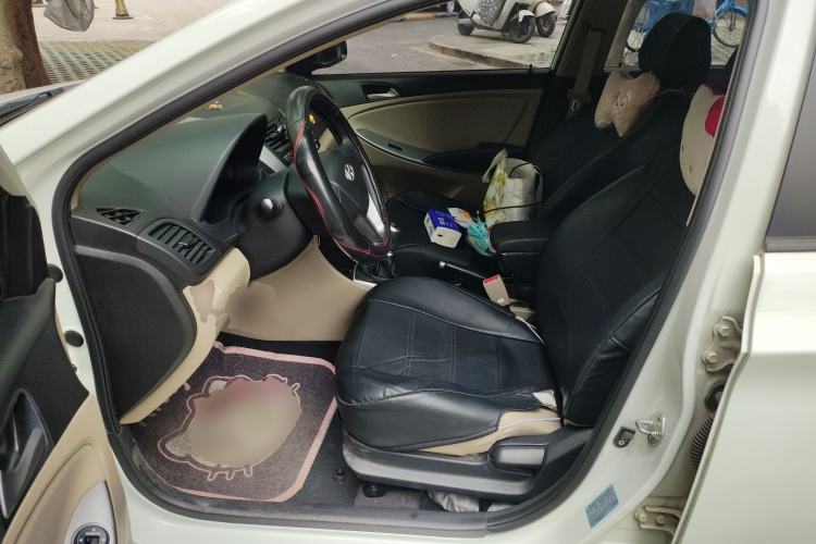 Used Hyundai Verna (older generation) 2014 1.4L Manual Smart GLS Trim