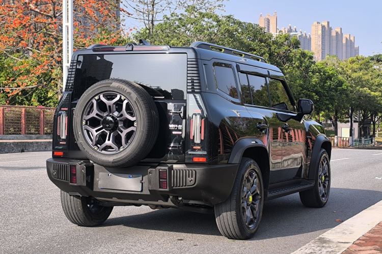 Used JETOUR Traveler 2023 2.0T All-Wheel Drive CrossPRO+ Exterior 4