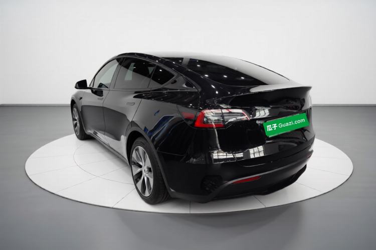 Used Tesla Model Y 2021 Long-Range All-Wheel-Drive Version
