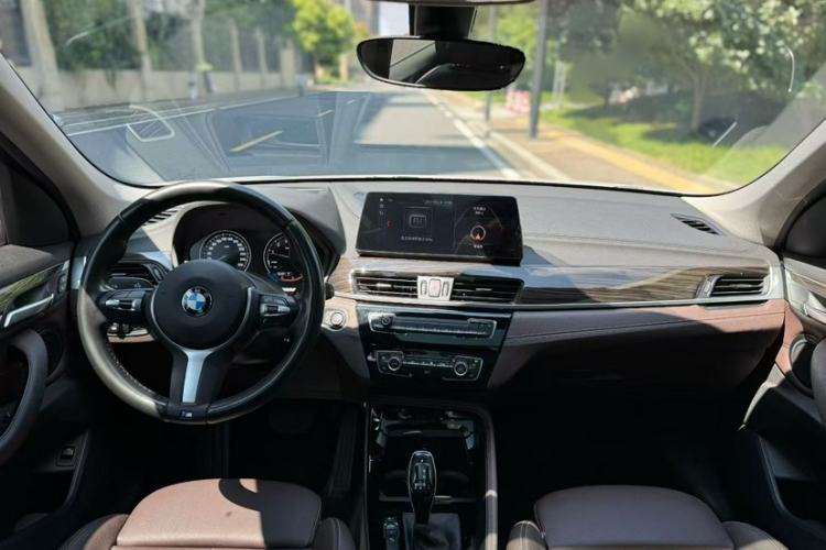 Used BMW X1 2021 Restyled sDrive25Li Leading Edition Interior 1