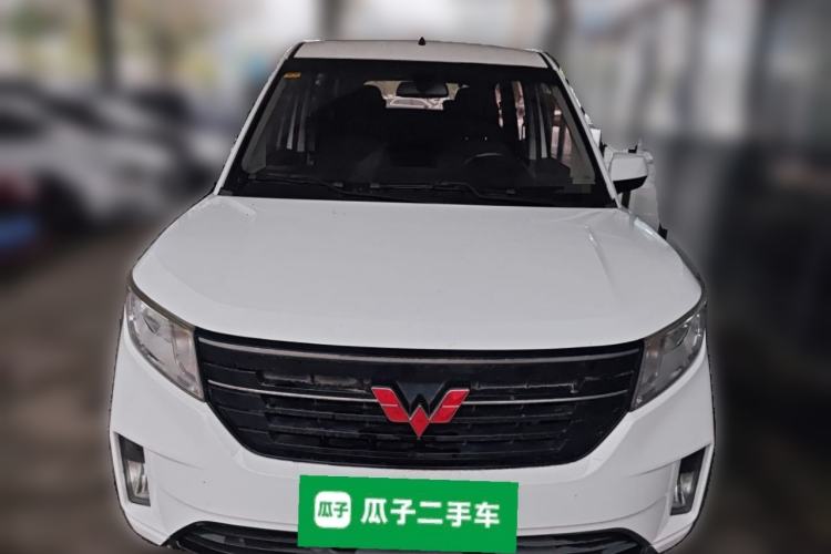Used Wuling Hongguang PLUS 2019 1.5T Manual Comfort Version 7 Seats Front