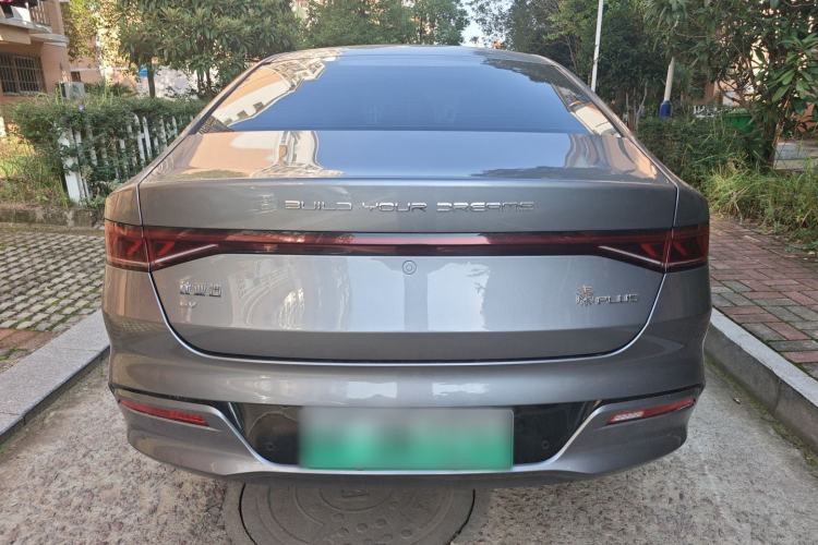 Used BYD Qin PLUS 2024 Honor Edition EV 420KM Leading Model

