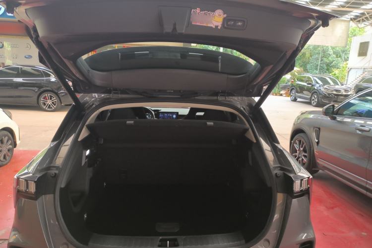 Used Lynk & Co 06 EM-P 2022 PHEV 84 km Range Pro Version