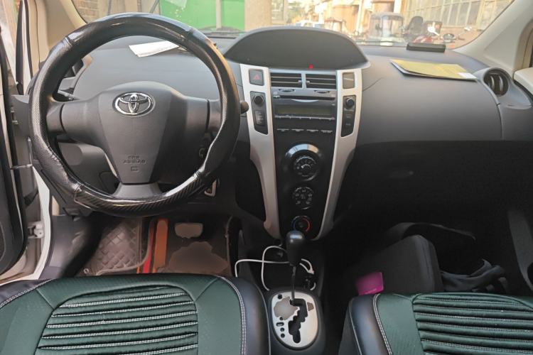 Used Toyota Yaris 2011 1.6E Automatic Charm Edition
