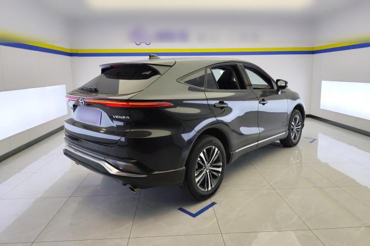 Used Toyota Venza 2023 2.0L CVT Two-Wheel Drive Luxury Edition
