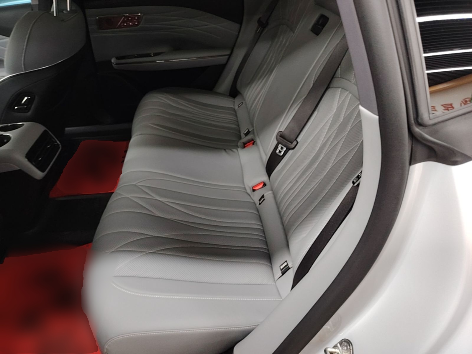 Geely Galaxy E8 2025 700 km Long-Range Intelligent Driving Version — снимка 20