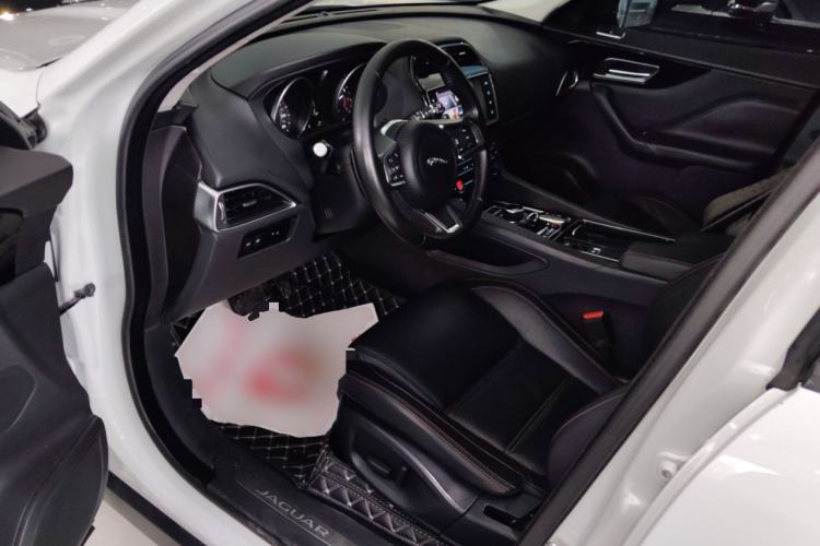 Used Jaguar F-PACE 2018 2.0T Four-Wheel Drive Urban Luxury Edition Driver Seat