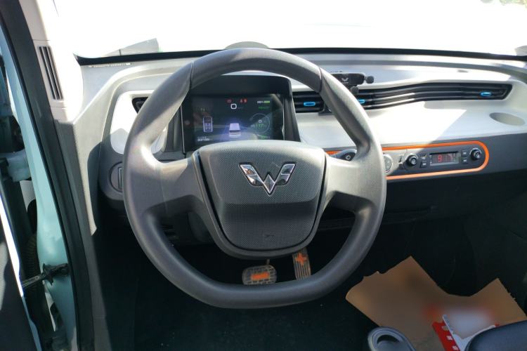 Used Wuling Hongguang MINIEV 2020 Zizai Version Lithium-NMC Steering Wheel
