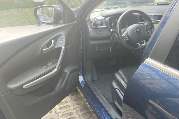 Used Renault Kadjar 2017 2.0L Two-Wheel-Drive Leading Edition
