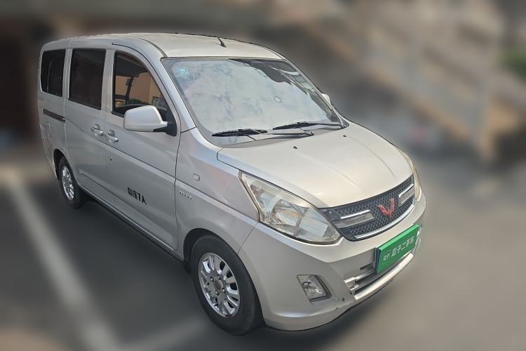 Used Wuling Rongguang V 2016 1.5L Standard Version