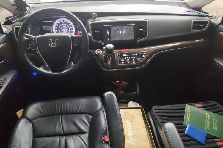 Used Honda Odyssey 2017 2.4L Smart Edition Center Console