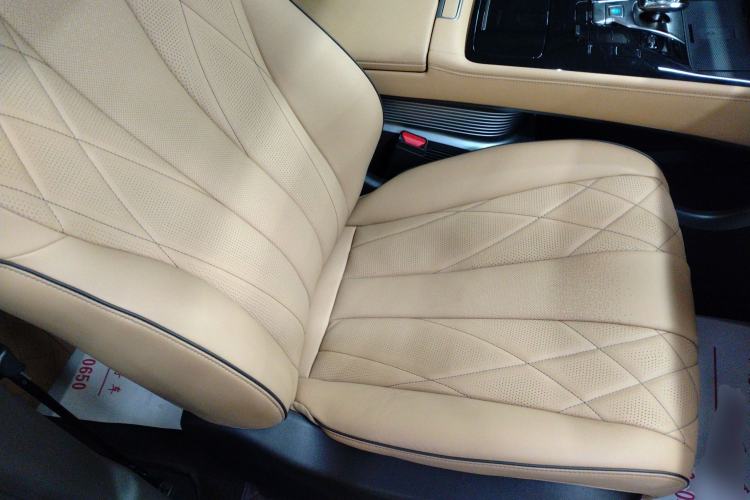 Used Denza D9 2024 DM-i 1050 Luxury Model Right Front Seat