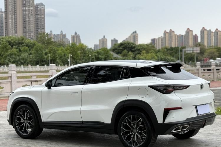 Used Changan UNI-T 2022 1.5T Prestige Version
