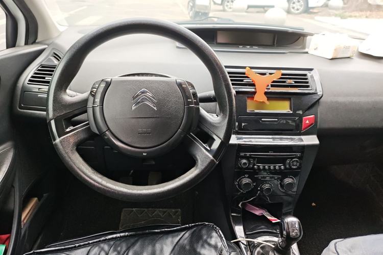 Used Citroen C-Quatre 2016 Classic Sedan 1.6L Manual CNG Steering Wheel