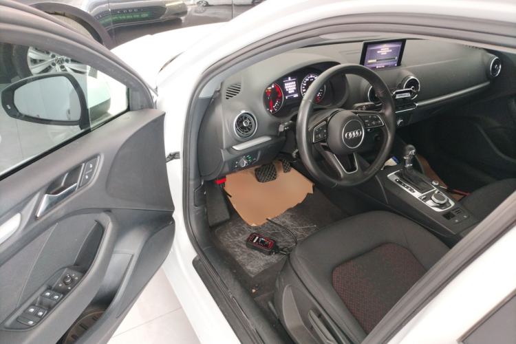 Used Audi A3 2020 Restyled Limousine 35 TFSI Ambition Version China VI
