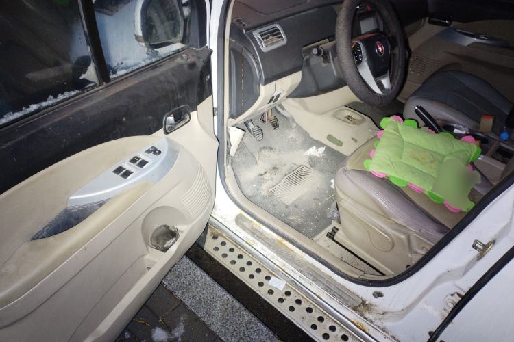 Used FORTHING Joyear SUV 2012 1.6L Luxury Model
