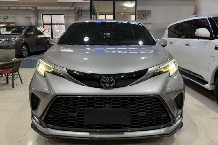 Used Toyota Granvia 2022 2.5L Hybrid Prestige Edition