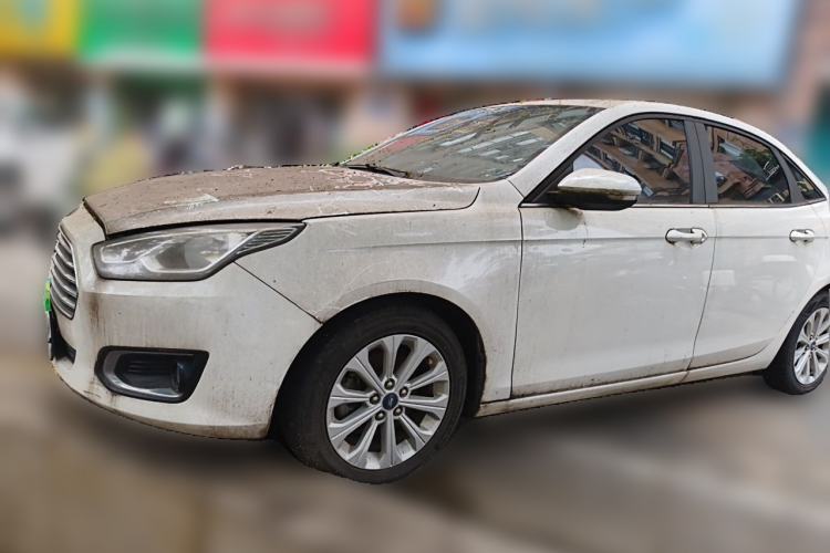 Used Ford Escort 2015 1.5L Automatic Fashion Model