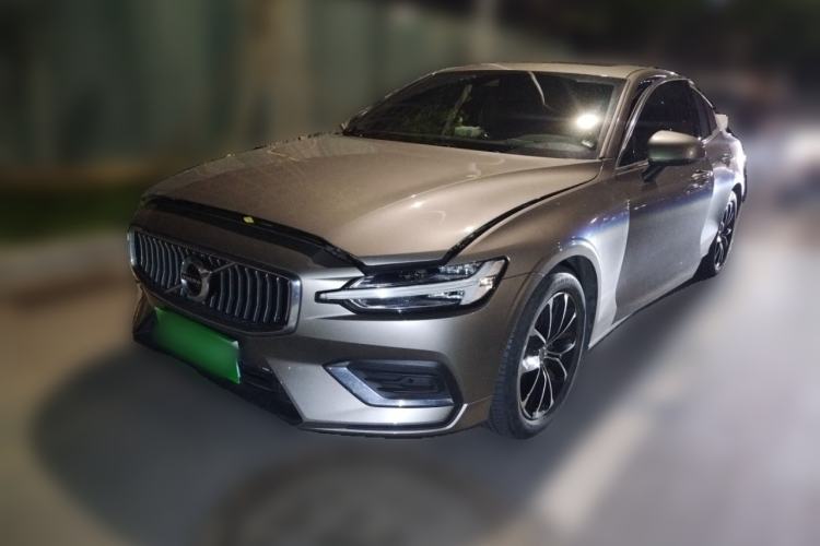 Used Volvo S60 2022 B4 Zhiyi Luxury Edition