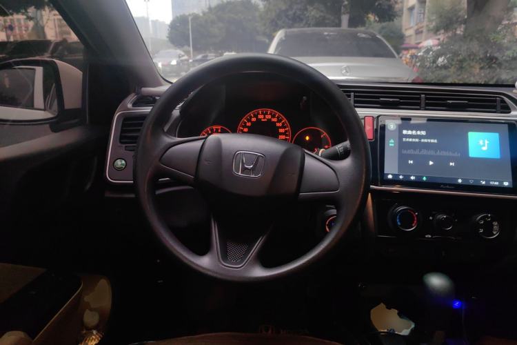 Used Honda Greiz 2016 1.5L CVT Classic Edition
