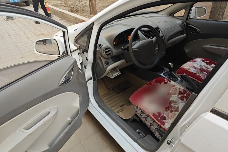 Used Chevrolet Sail 2013 Sedan 1.4L AMT Enjoy Edition Driver Seat