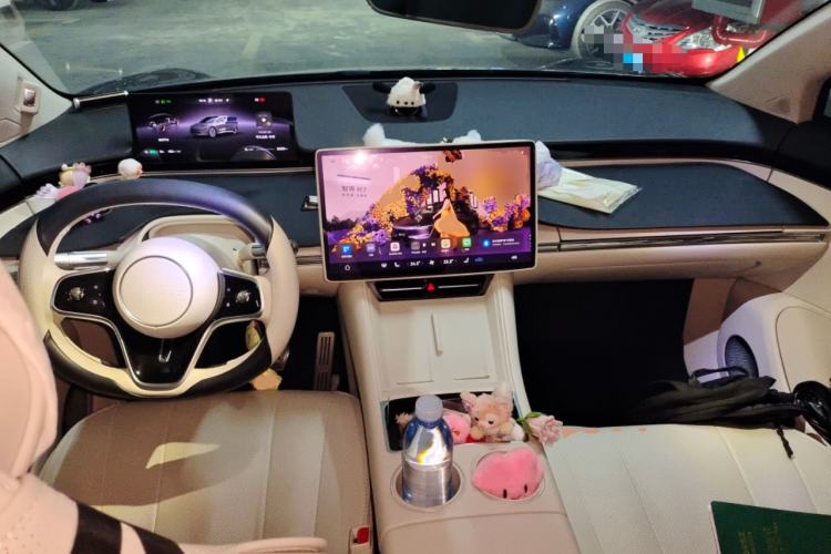 Used Hima Luxeed R7 2024 All-Electric 736 km Ultra