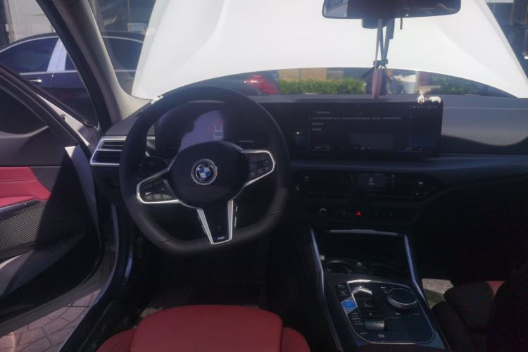 Used BMW i3 2025 eDrive 35 L Steering Wheel