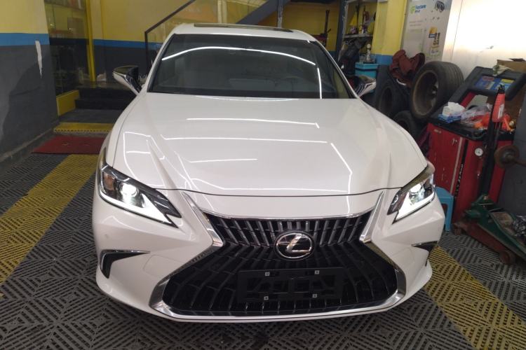 Used Lexus ES 2021 200 Excellence Edition