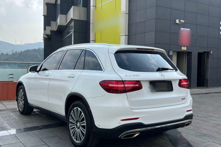 Used Mercedes-Benz GLC 2017 GLC 260 4MATIC Luxury Model
