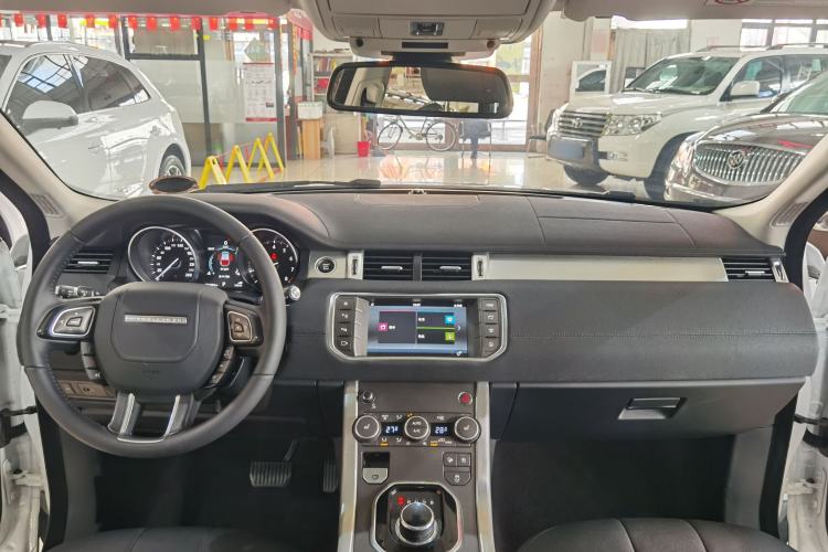 Used Land Rover Range Rover Evoque 2018 240PS PURE Style Edition