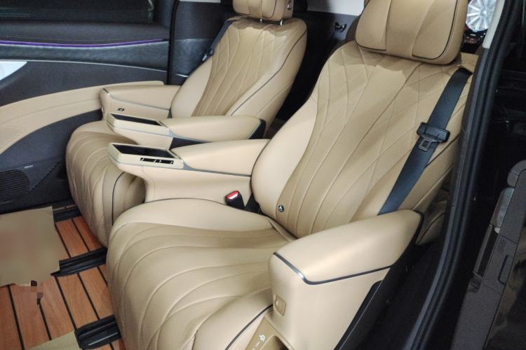 Used Denza D9 2024 DM-i 980 Four-Wheel Drive Prestige Model