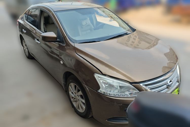 Used Nissan Sylphy 2012 1.6 XL CVT Luxury Edition Front Right 45 Deg