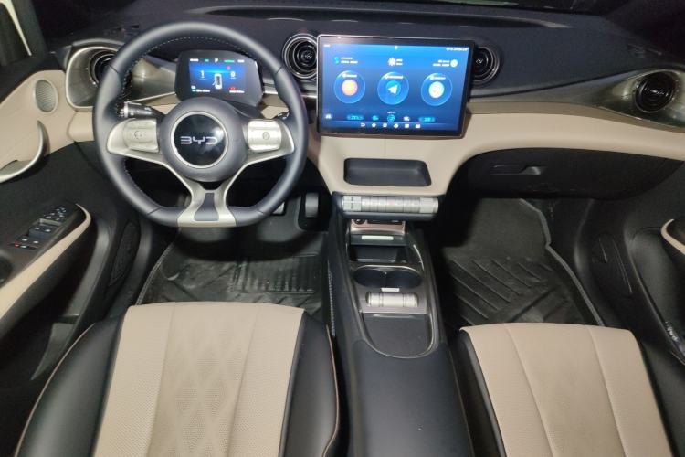 Used BYD Dolphin 2025 420km Free Edition Center Console